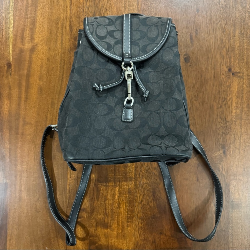 Coach Vintage 6613 Black Signature Print Canvas Leather Trim Backpack Drawstring